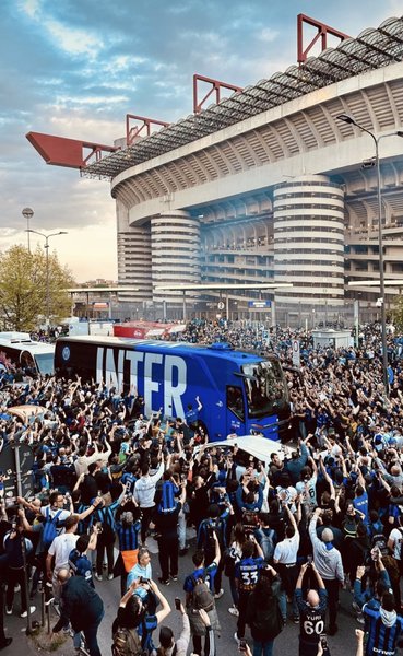 Tifosi & Bus de l'Inter