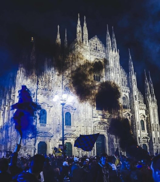 Les Nerazzurri au Duomo di Milano